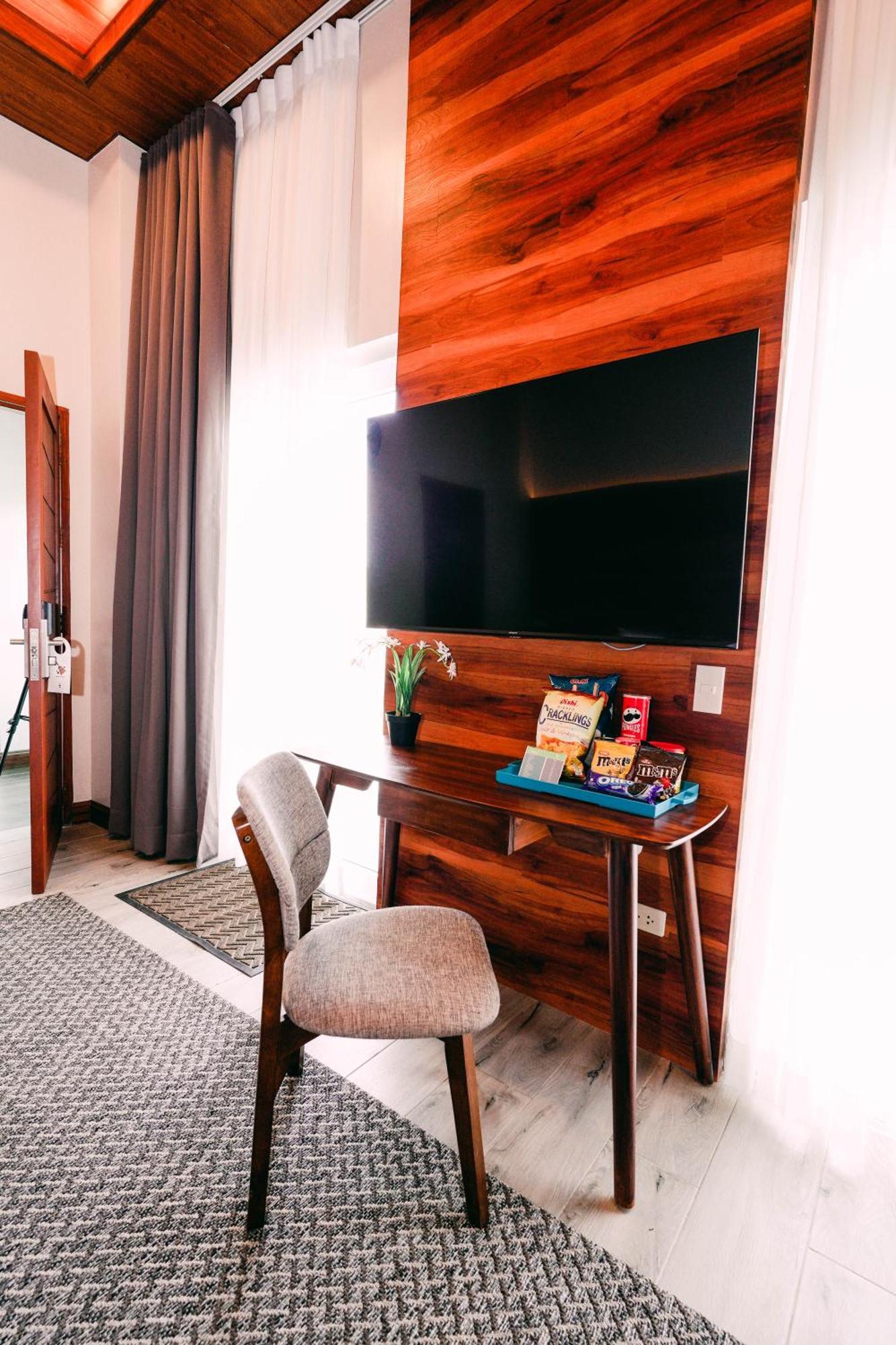 Hotel Kimberly Tagaytay Tagaytay City Bagian luar foto