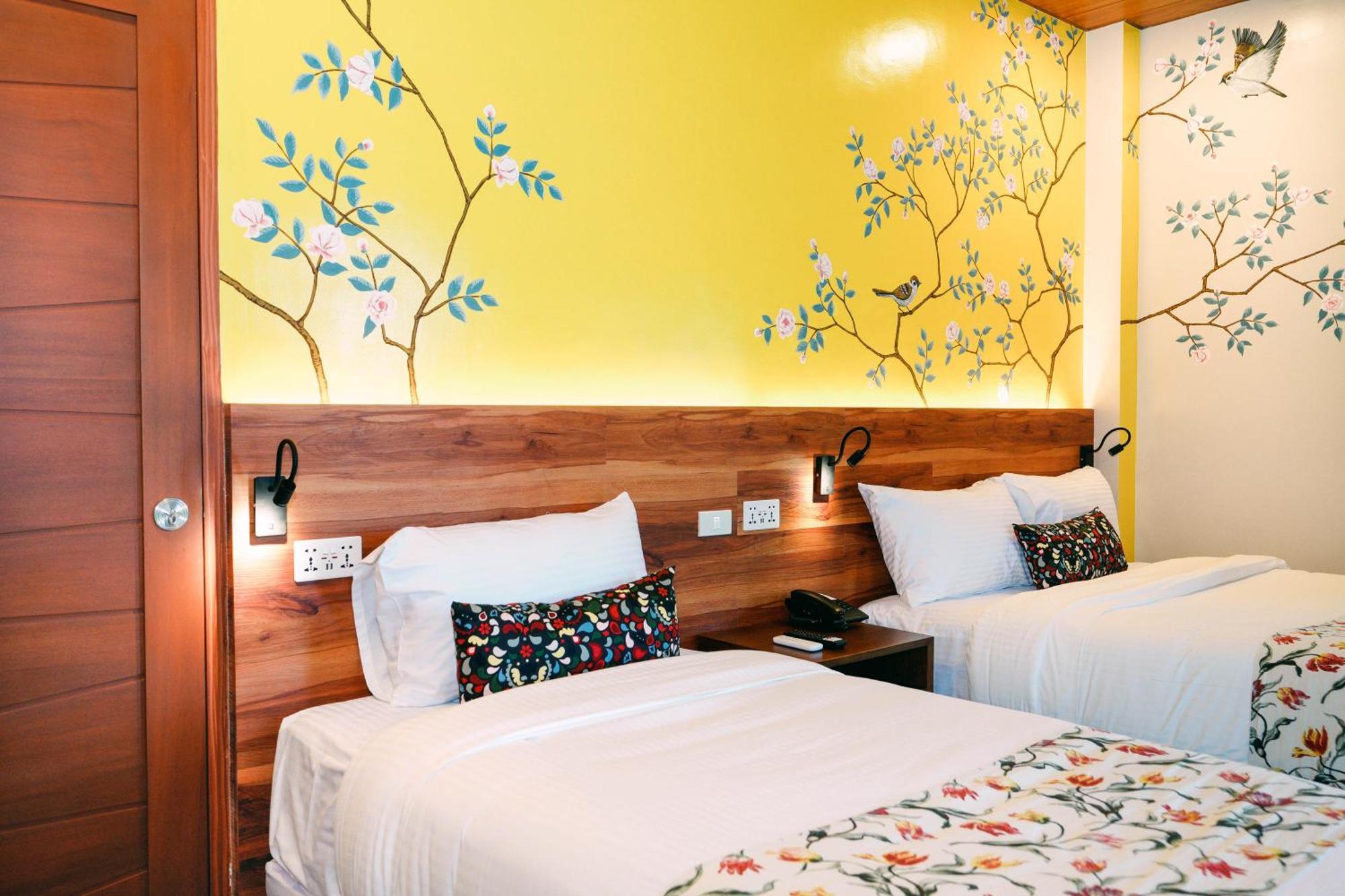 Hotel Kimberly Tagaytay Tagaytay City Bagian luar foto